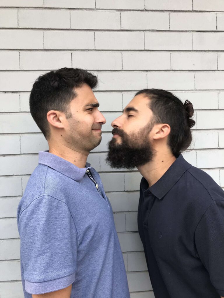 התאומים